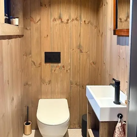 Modern Family Near Kikut In Geilo