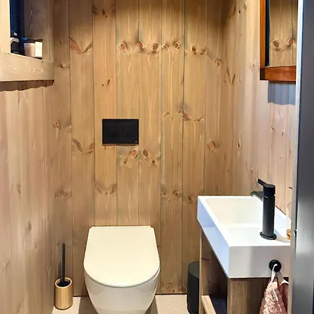 Modern Family Near Kikut In Geilo